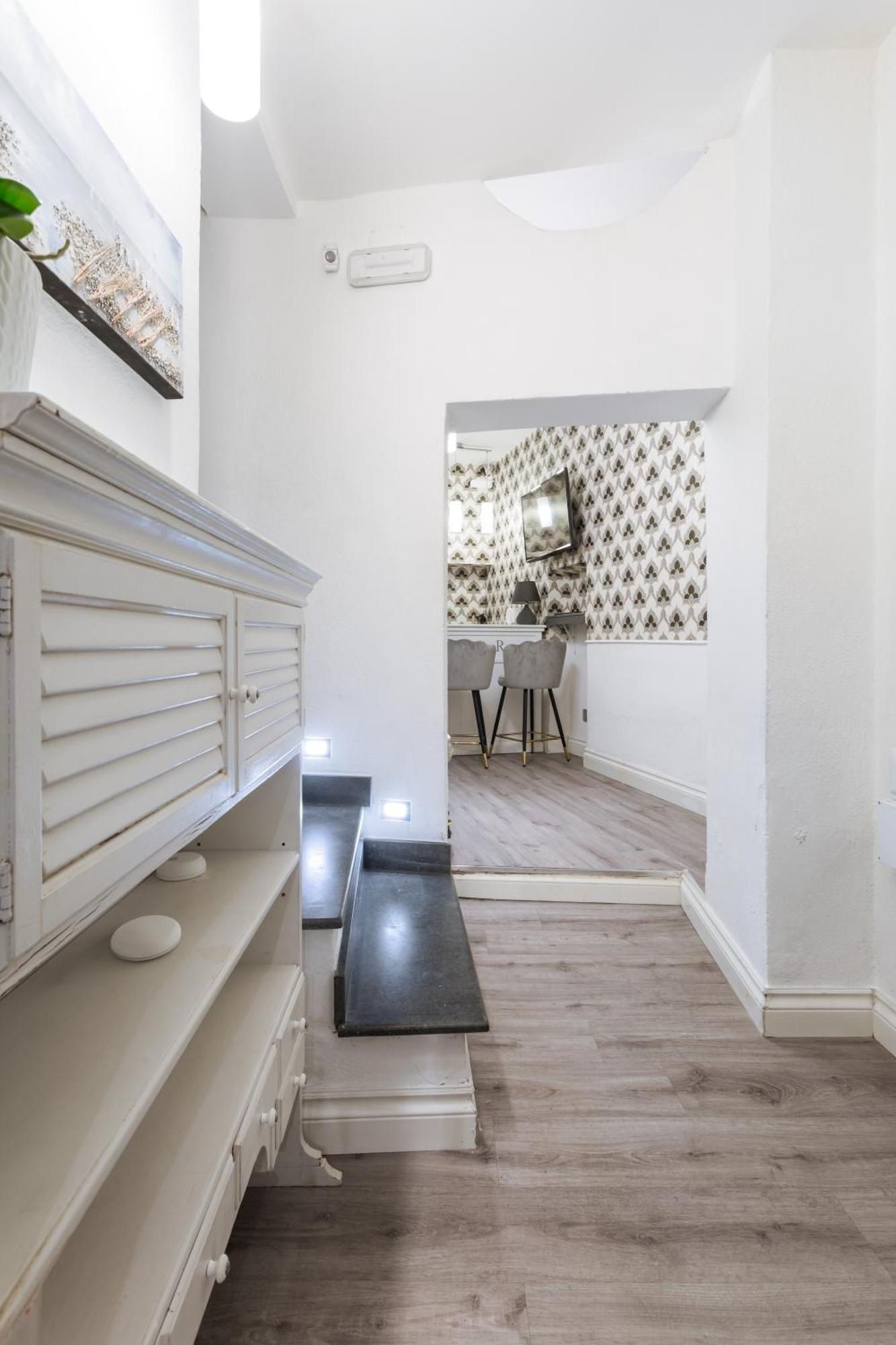 Wellness Hm Wellness Home By Dimorra Napoli Eksteriør billede